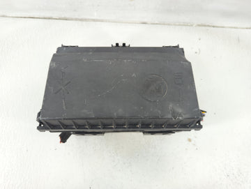 2017 Buick Verano Fusebox Fuse Box Panel Relay Module P/N:13403357 Fits OEM Used Auto Parts - Oemusedautoparts1.com