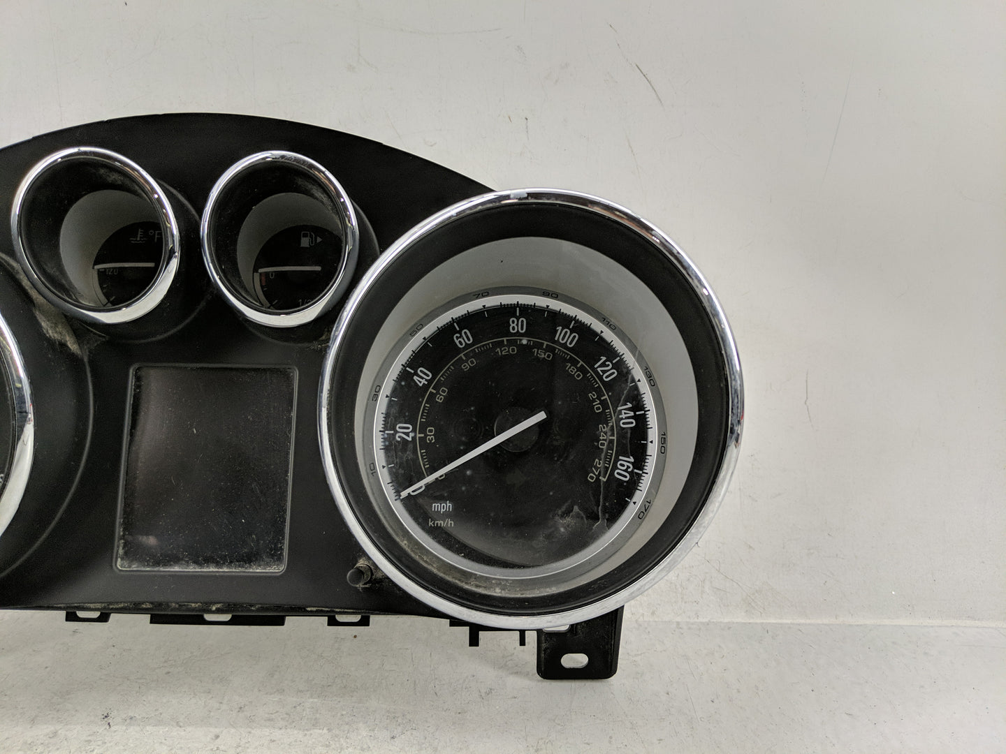 2015-2017 Buick Verano Instrument Cluster Speedometer Gauges P/N:769317-420U Fits Fits 2015 2016 2017 OEM Used Auto Parts - 