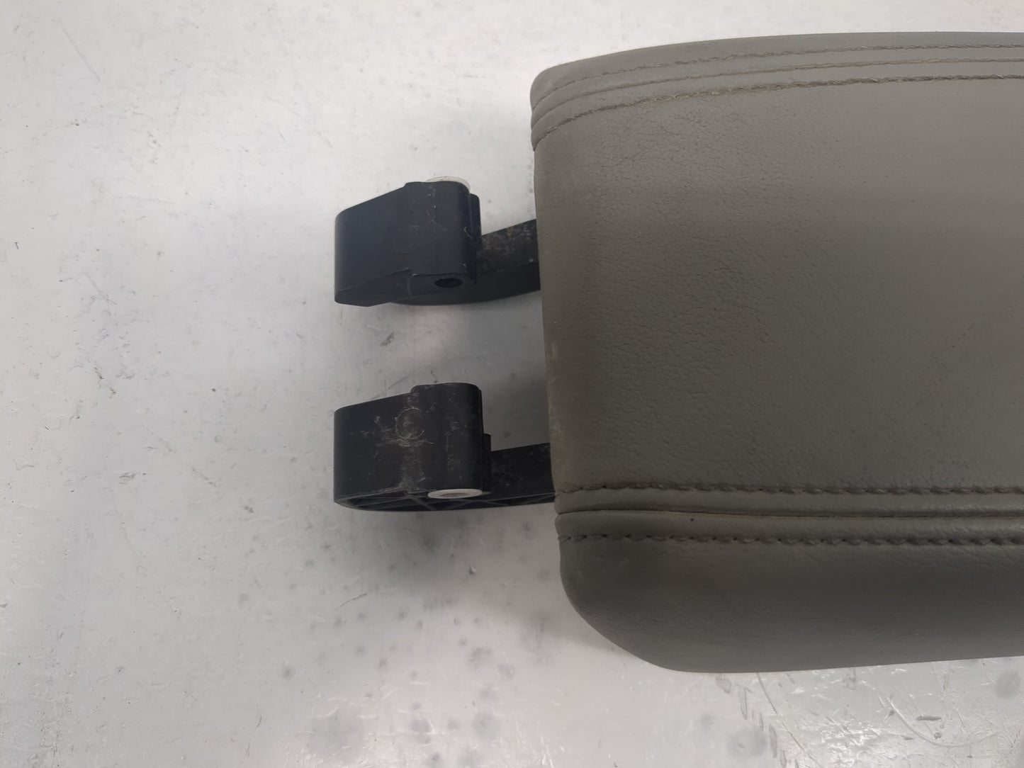 2017 Buick Verano Center Console Armrest Cover Lid Fits OEM Used Auto Parts - Oemusedautoparts1.com