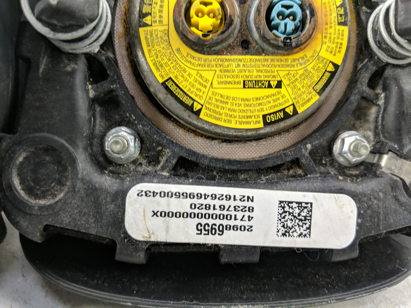 2012-2017 Buick Verano Air Bag Driver Left Steering Wheel Mounted - Oemusedautoparts1.com