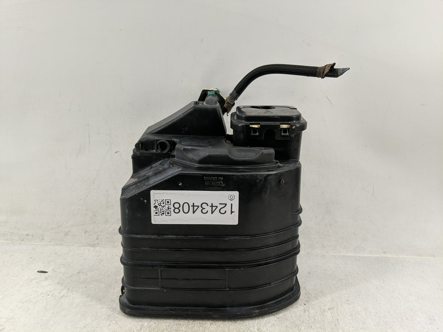 2017 Buick Verano Fuel Vapor Charcoal Canister 1243408 - Oemusedautoparts1.com