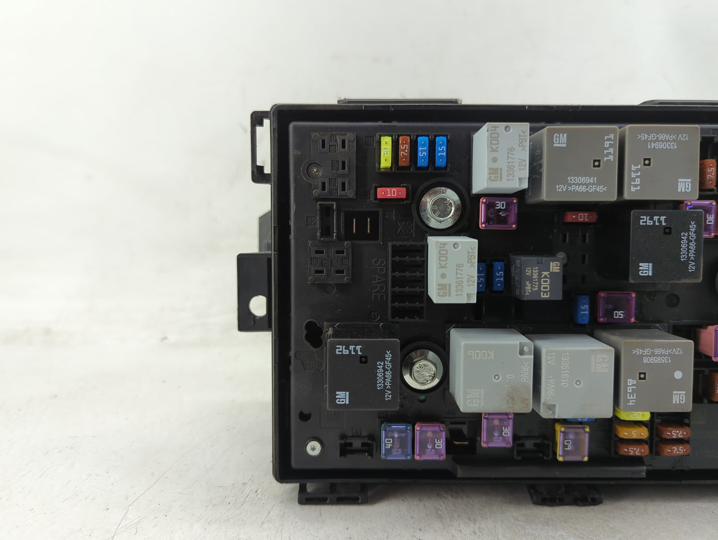 2017 Buick Verano Fusebox Fuse Box Panel Relay Module P/N:P00111252 Fits OEM Used Auto Parts - Oemusedautoparts1.com