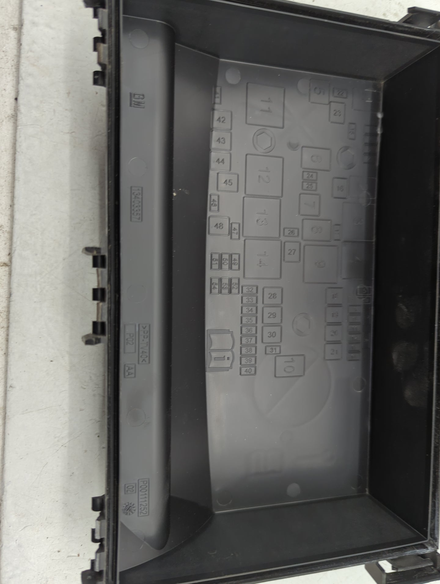 2017 Buick Verano Fusebox Fuse Box Panel Relay Module P/N:P00111252 Fits OEM Used Auto Parts - Oemusedautoparts1.com