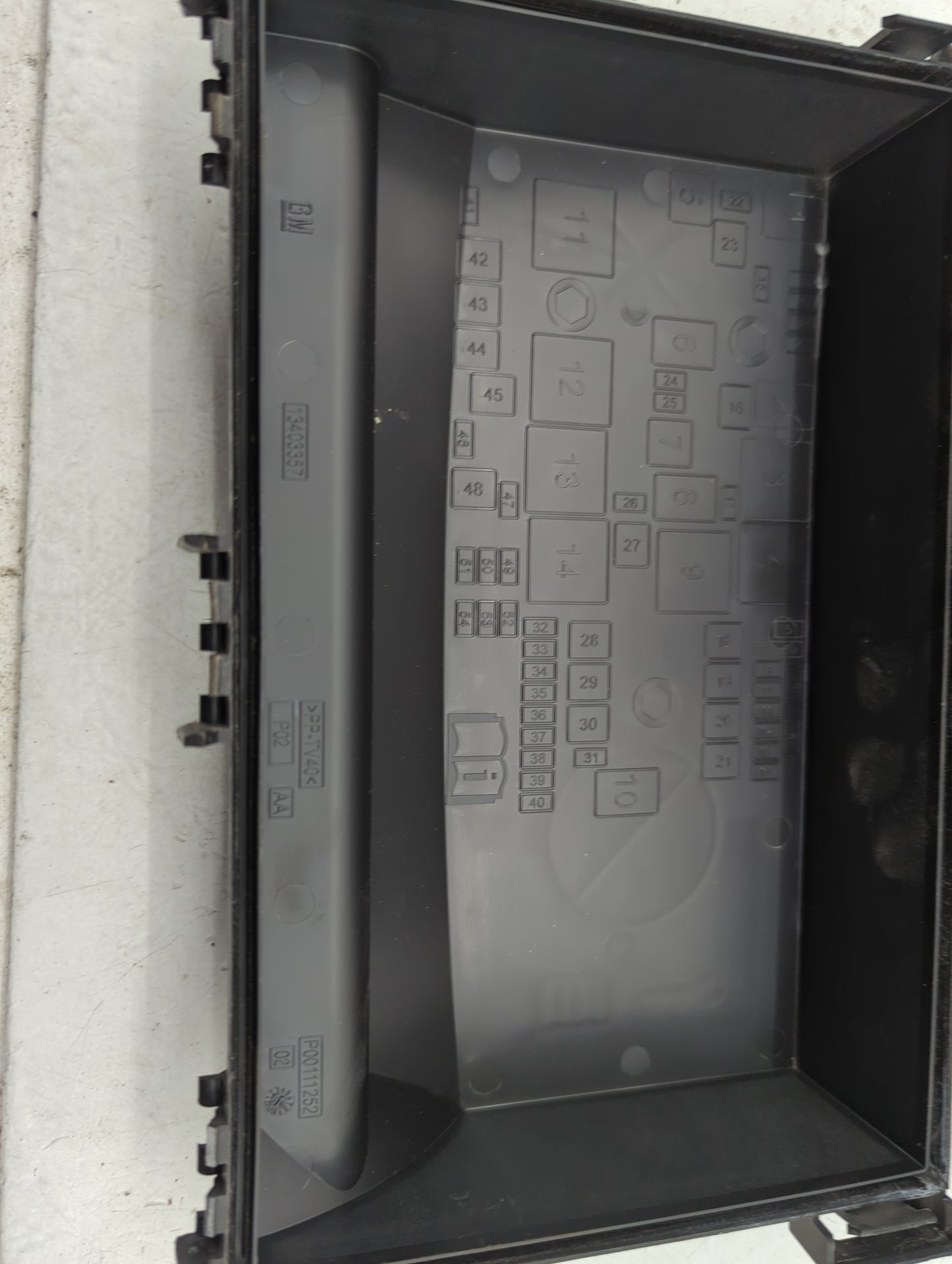 2017 Buick Verano Fusebox Fuse Box Panel Relay Module P/N:P00111252 Fits OEM Used Auto Parts - Oemusedautoparts1.com
