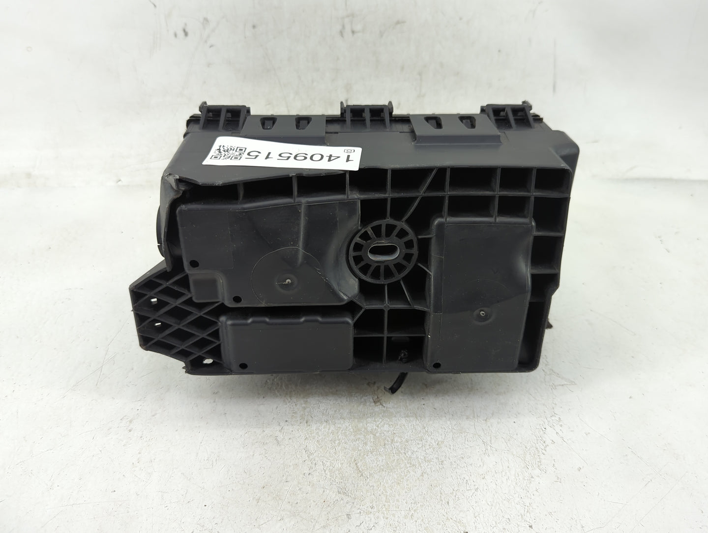 2017 Buick Verano Fusebox Fuse Box Panel Relay Module P/N:P00111252 Fits OEM Used Auto Parts - Oemusedautoparts1.com