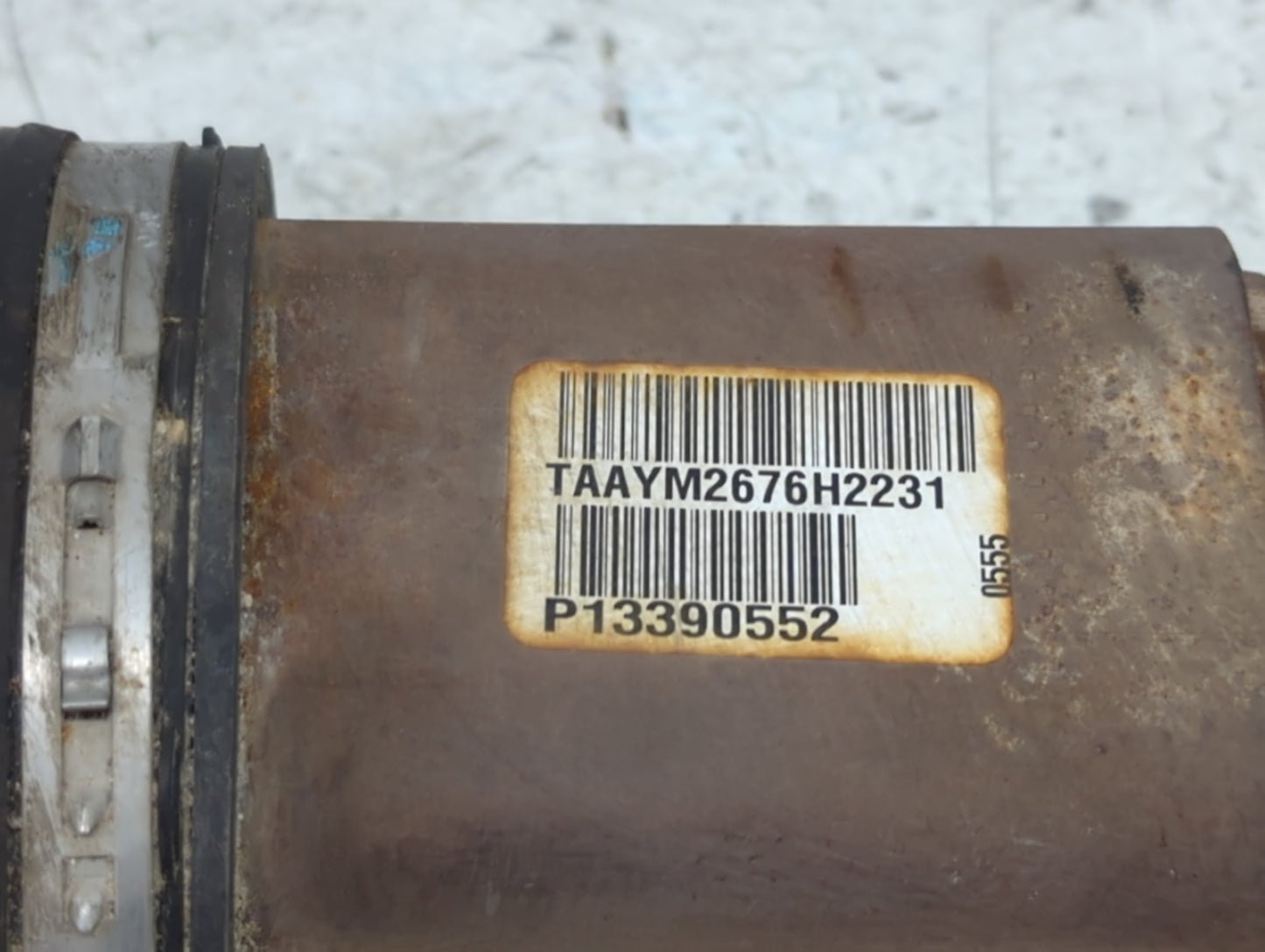 2012-2017 Buick Verano Axle Shaft Front Passenger Cv C/v - Oemusedautoparts1.com