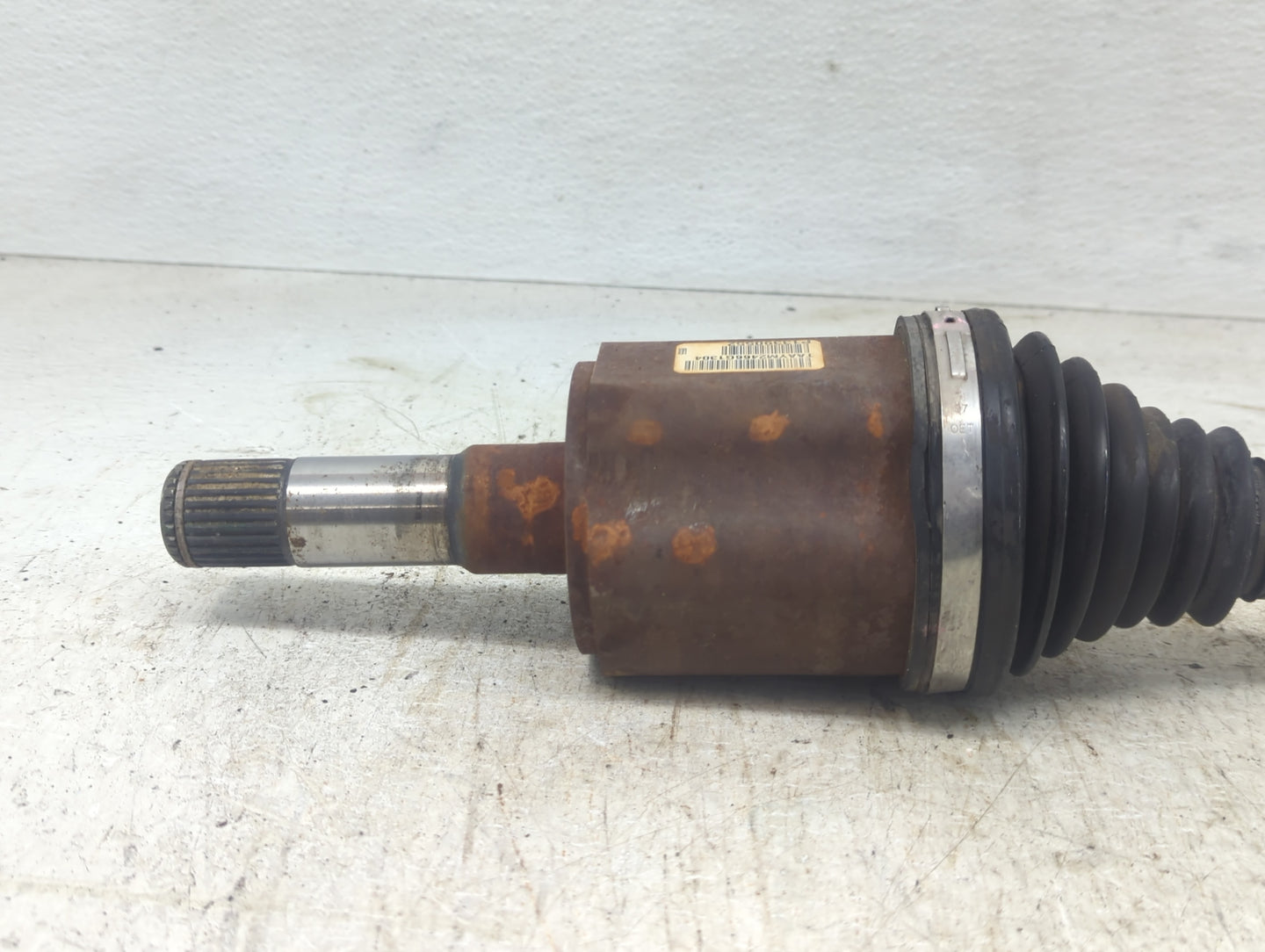 2012-2017 Buick Verano Axle Shaft Front Passenger Cv C/v - Oemusedautoparts1.com