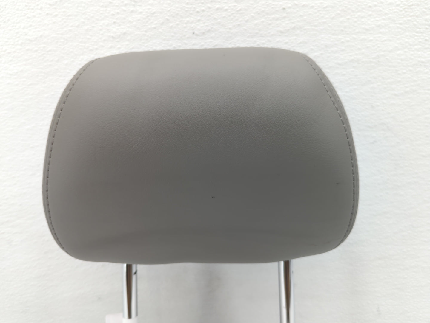 2015-2017 Buick Verano Headrest Head Rest Rear Seat Grey - Oemusedautoparts1.com