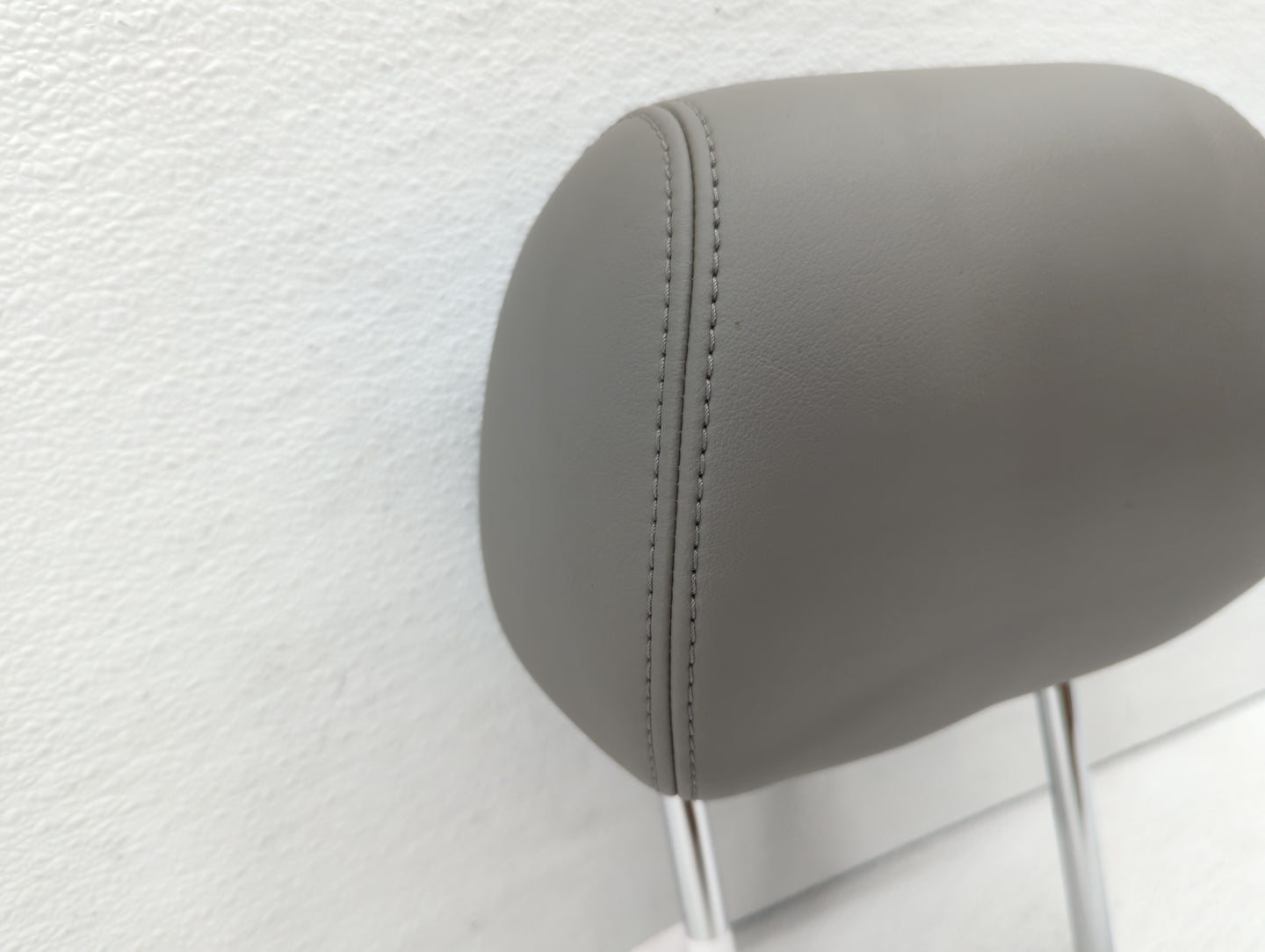 2015-2017 Buick Verano Headrest Head Rest Rear Seat Grey - Oemusedautoparts1.com