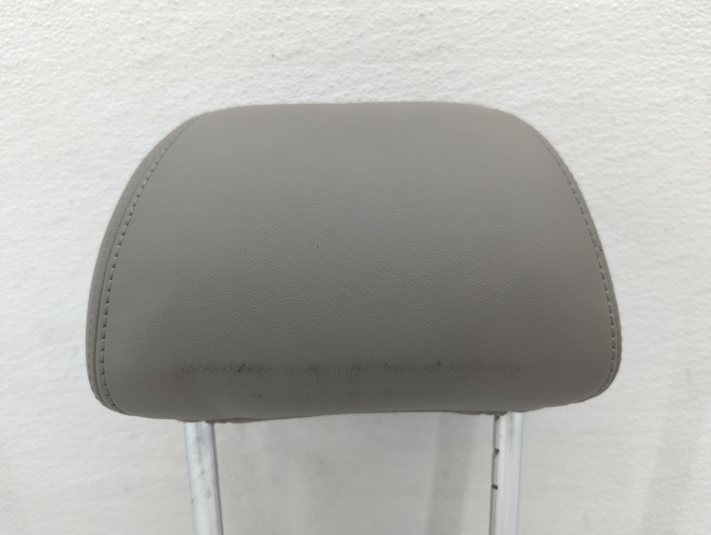 2015-2017 Buick Verano Headrest Head Rest Rear Seat Grey - Oemusedautoparts1.com