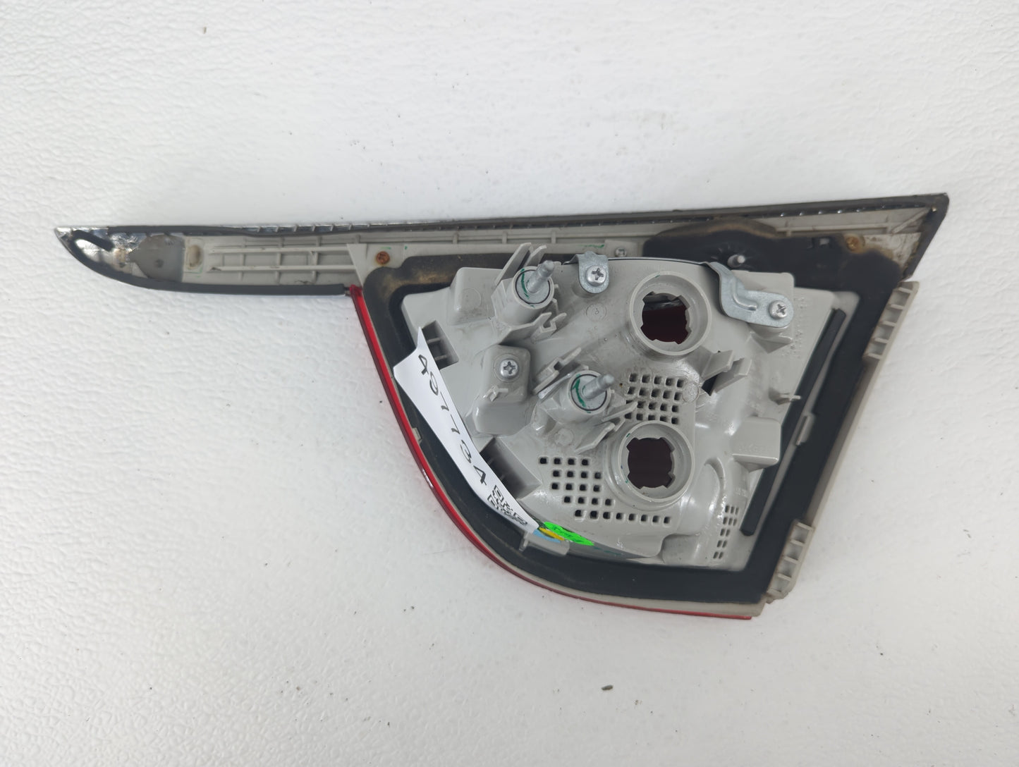 2012-2017 Buick Verano Tail Light Assembly Driver Left OEM P/N:22985775 22879046, 22945002 Fits Fits 2012 2013 2014 2015 201