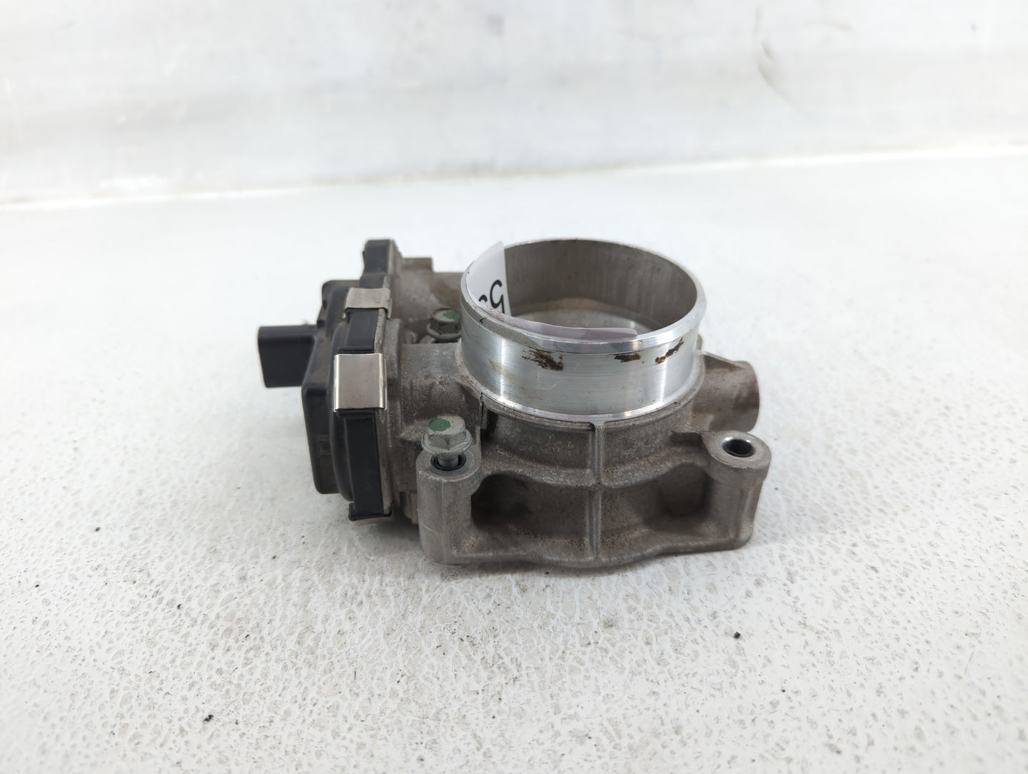 2016-2017 Buick Verano Throttle Body P/N:12670934AA Fits Fits 2016 2017 OEM Used Auto Parts - Oemusedautoparts1.com