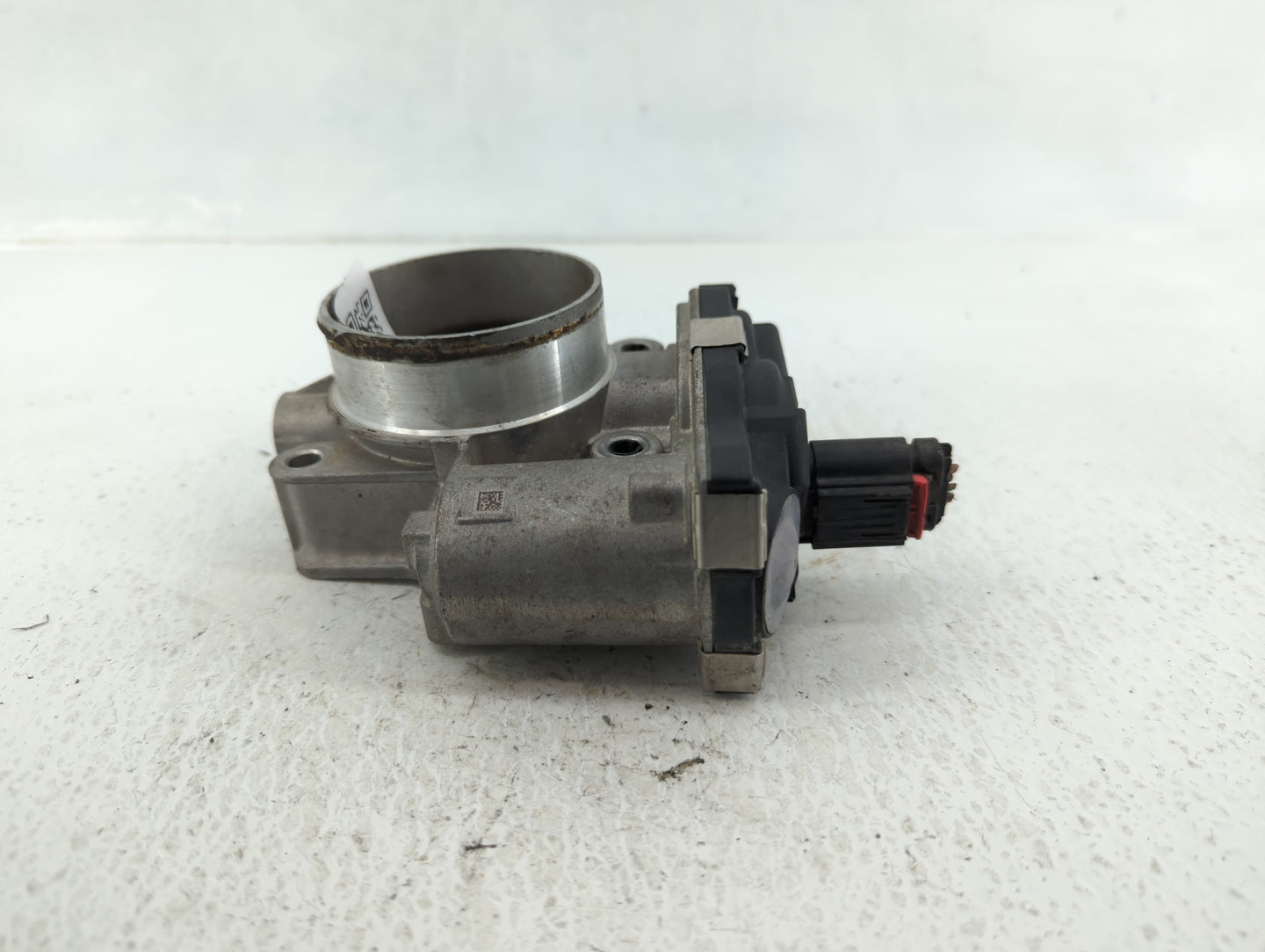 2016-2017 Buick Verano Throttle Body P/N:12670834AA Fits Fits 2016 2017 OEM Used Auto Parts - Oemusedautoparts1.com