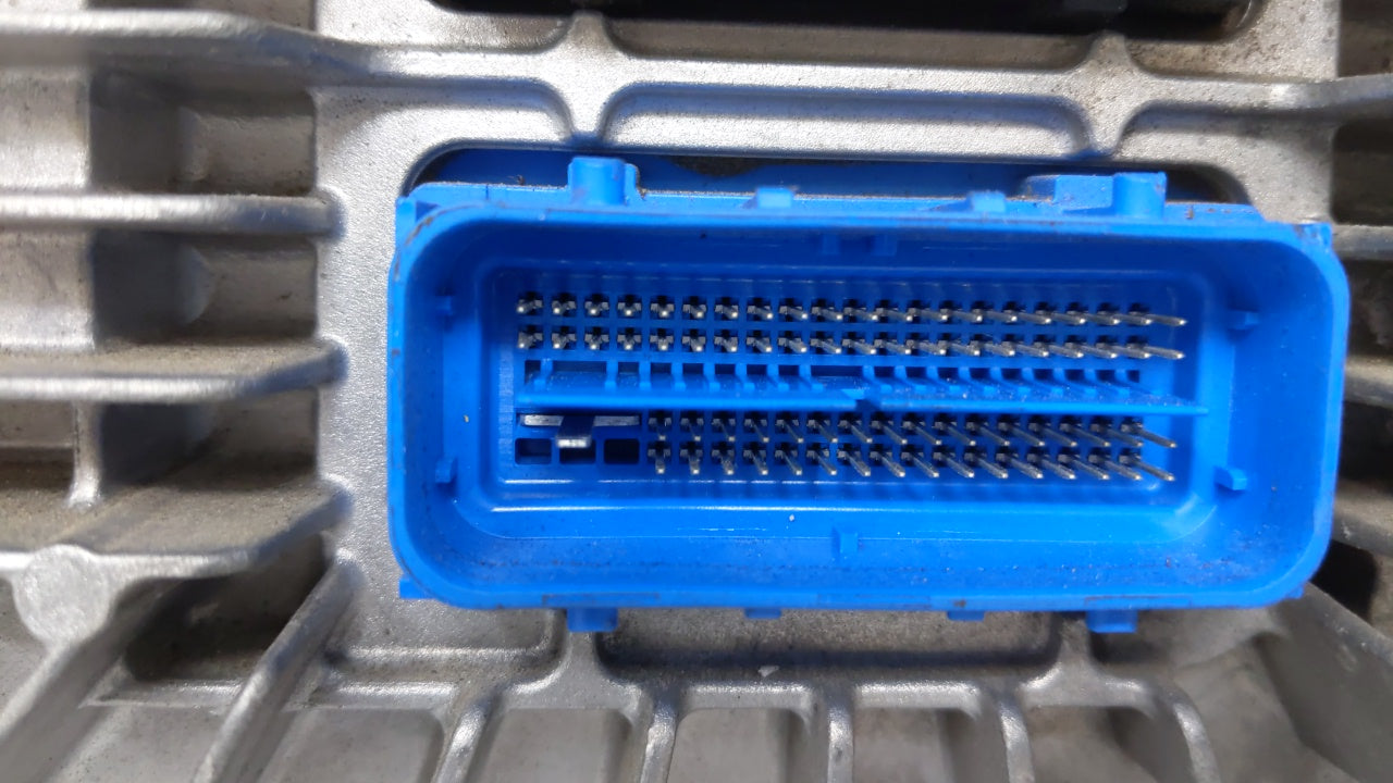 2017 Buick Verano PCM Engine Control Computer ECU ECM PCU OEM P/N:12667002 12667189 12685918 Fits Fits 2018 2019 2020 OEM Us