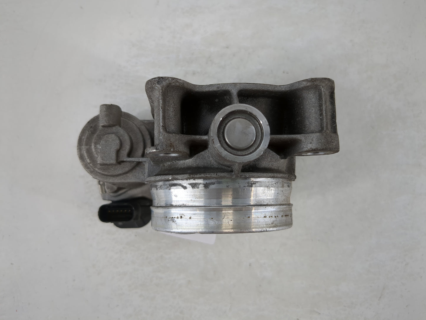 2013-2018 Cadillac Ats Throttle Body P/N:12670837AA Fits Fits 2013 2014 2015 2016 2017 2018 2019 2020 2021 OEM Used Auto Par