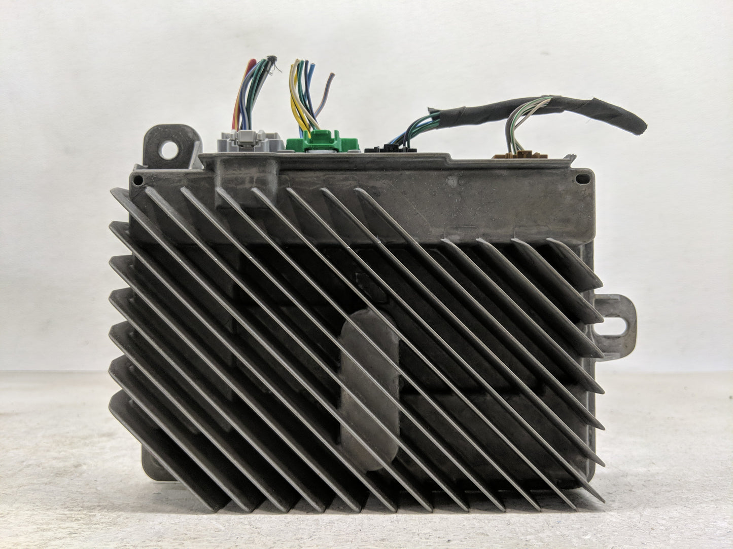 2016-2017 Cadillac Ats Radio Speaker Amplifier 23168053 - Oemusedautoparts1.com
