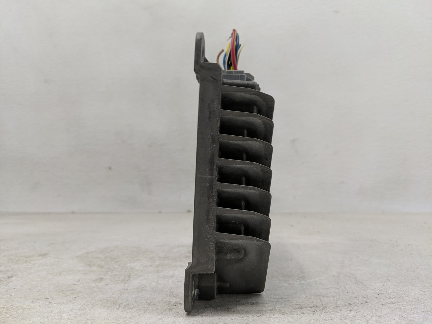 2016-2017 Cadillac Ats Radio Speaker Amplifier 23168053 - Oemusedautoparts1.com