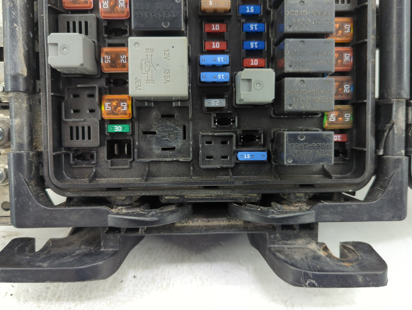 2017-2018 Cadillac Ats Fusebox Fuse Box Panel Relay Module P/N:84014012 Fits Fits 2017 2018 2019 OEM Used Auto Parts - Oemus