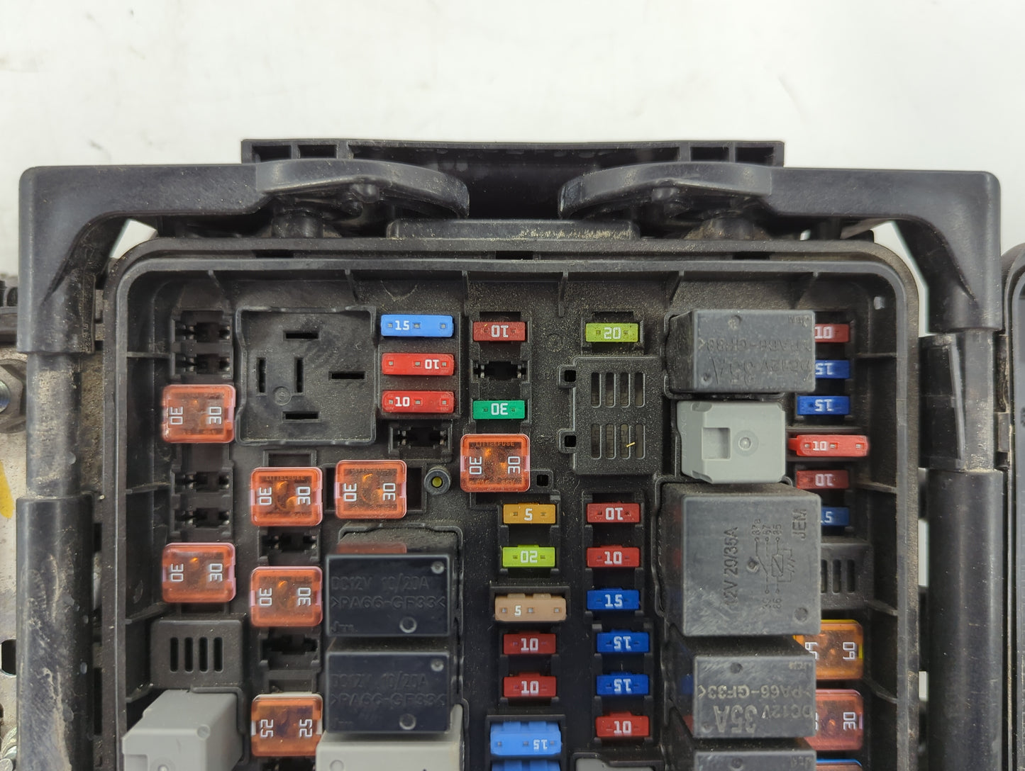 2017-2018 Cadillac Ats Fusebox Fuse Box Panel Relay Module P/N:84014012 Fits Fits 2017 2018 2019 OEM Used Auto Parts - Oemus