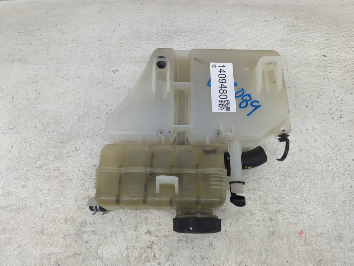 2013-2018 Cadillac Ats Radiator Coolant Overflow Expansion Tank Bottle 1409480 - Oemusedautoparts1.com