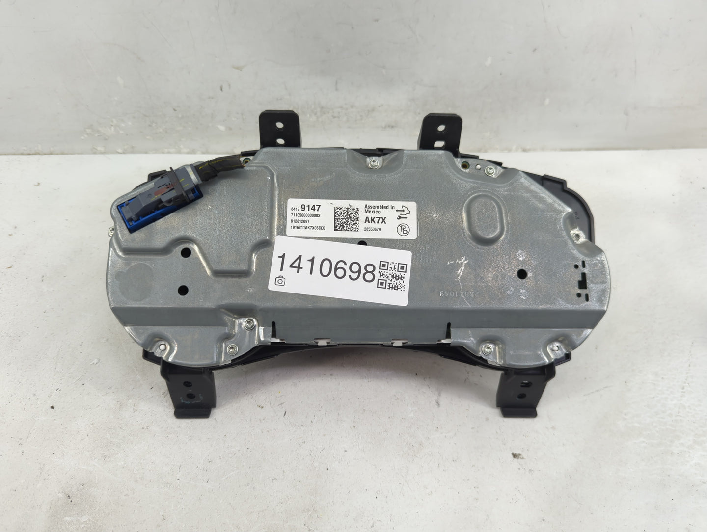 2017 Cadillac Ats Instrument Cluster Speedometer Gauges P/N:84179147 Fits OEM Used Auto Parts - Oemusedautoparts1.com