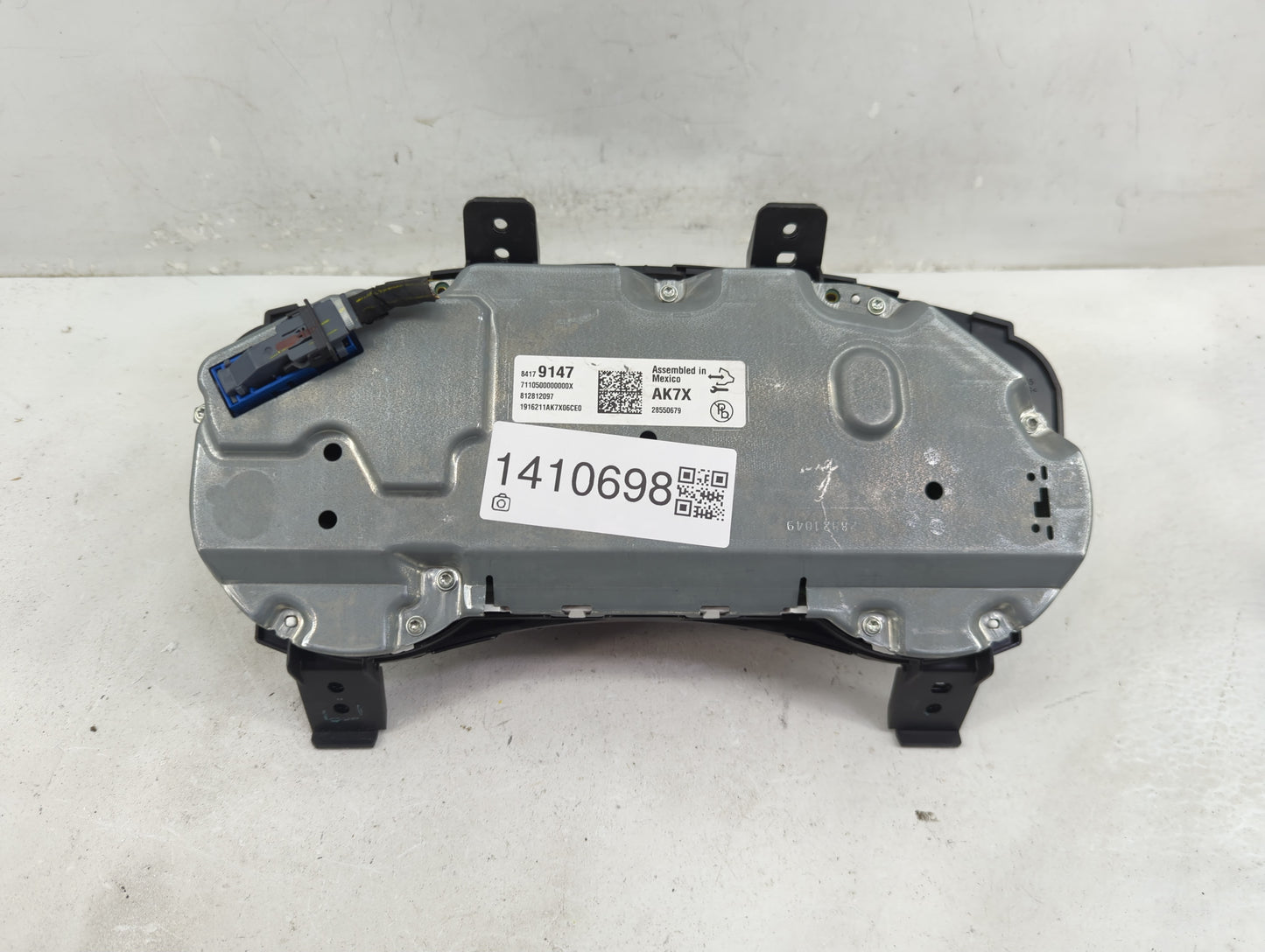 2017 Cadillac Ats Instrument Cluster Speedometer Gauges P/N:84179147 Fits OEM Used Auto Parts - Oemusedautoparts1.com
