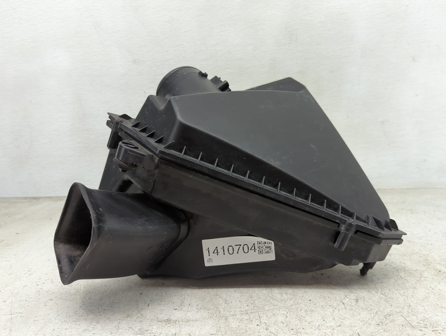 2013-2018 Cadillac Ats Air Cleaner Intake-duct Hose Tube - Oemusedautoparts1.com