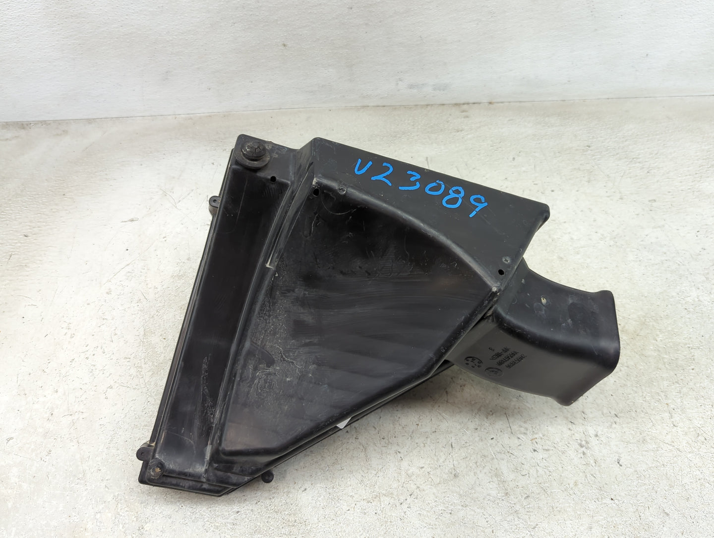 2013-2018 Cadillac Ats Air Cleaner Intake-duct Hose Tube - Oemusedautoparts1.com
