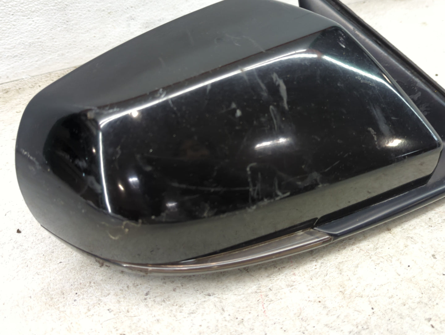 2014-2018 Cadillac Ats Passenger Side View Mirror - Right Door Mirror OEM Used - Oemusedautoparts1.com