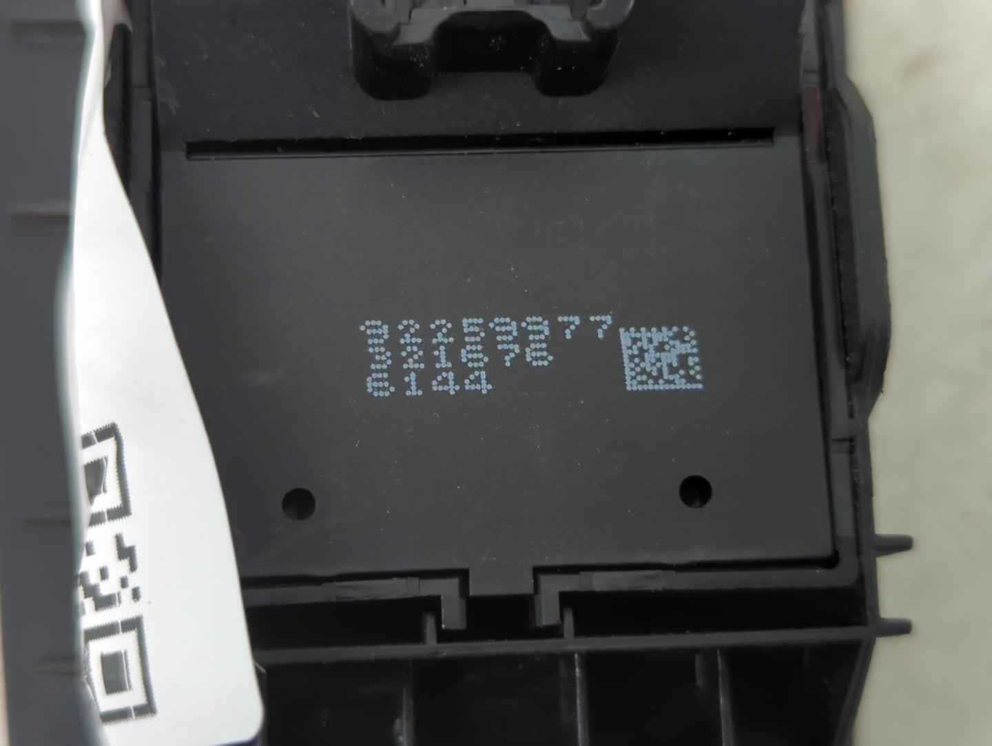 2018 Cadillac Ats Master Power Window Switch Replacement Driver Side Left P/N:22959277 8144 Fits OEM Used Auto Parts - Oemus