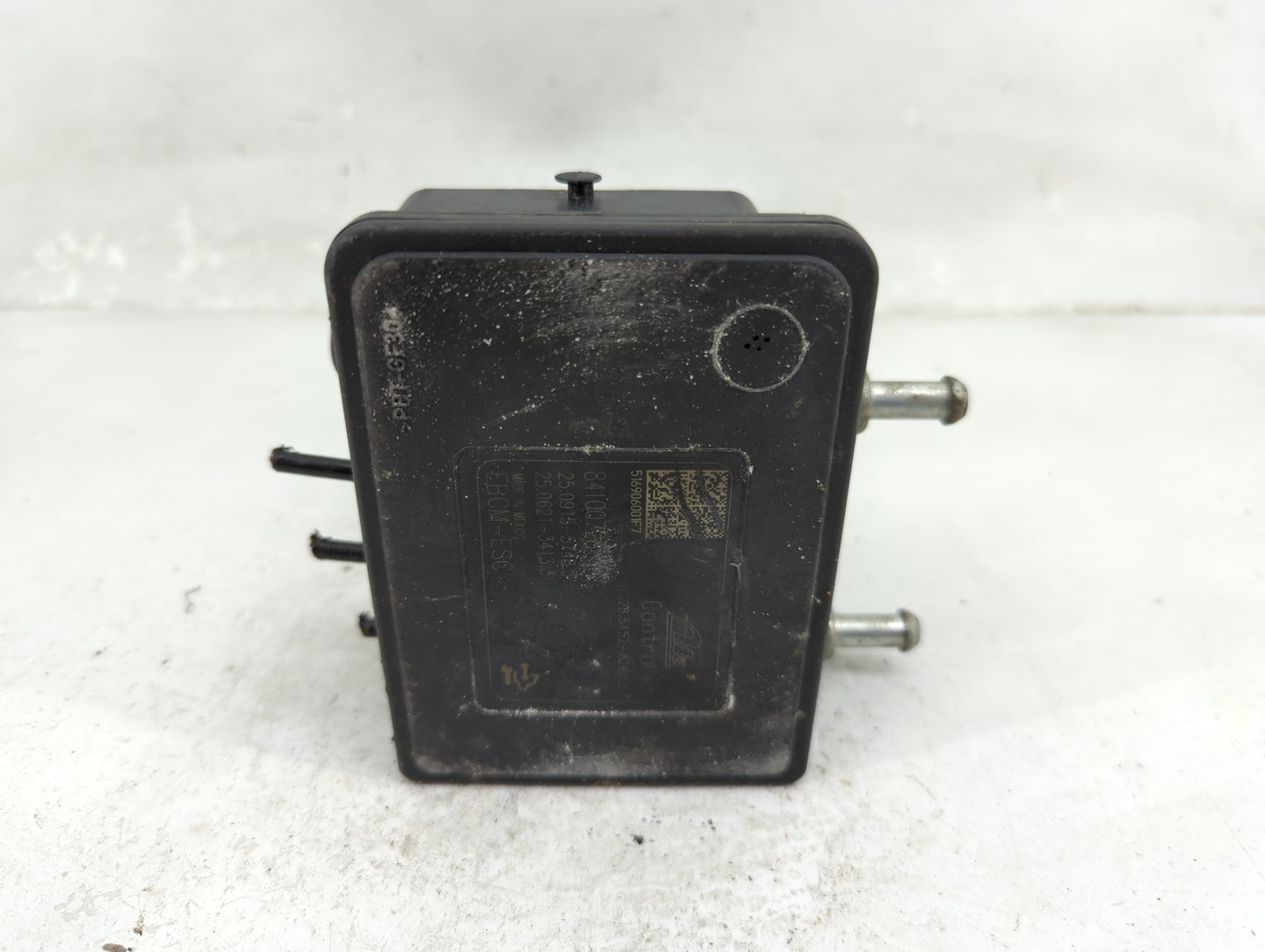 2017-2018 Cadillac Ats ABS Pump Control Module Replacement P/N:84100724 806052304, 25.0220-0605.4 Fits Fits 2017 2018 OEM Us