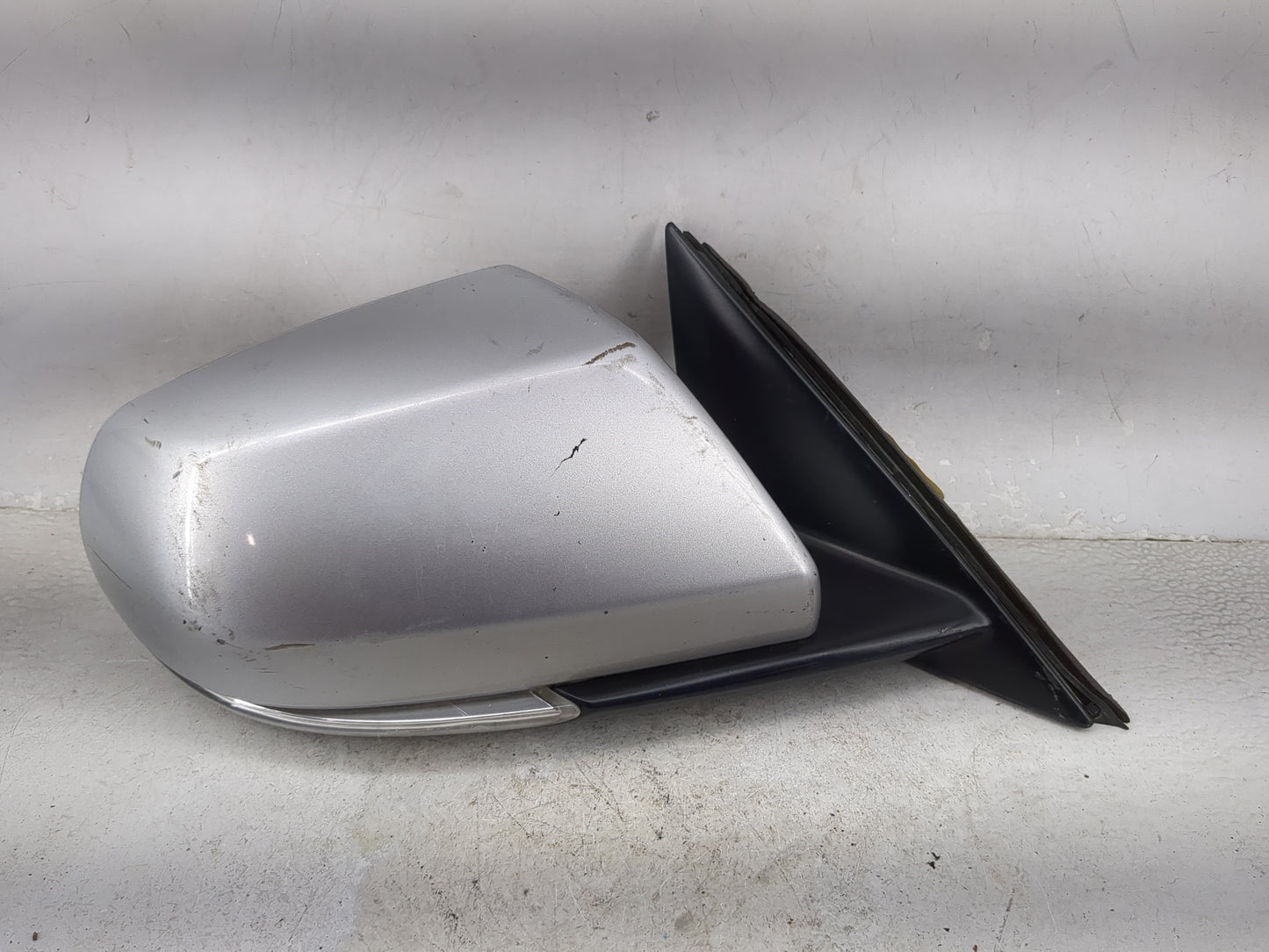 2014-2018 Cadillac Ats Passenger Side View Mirror - Right Door Mirror OEM Used - Oemusedautoparts1.com