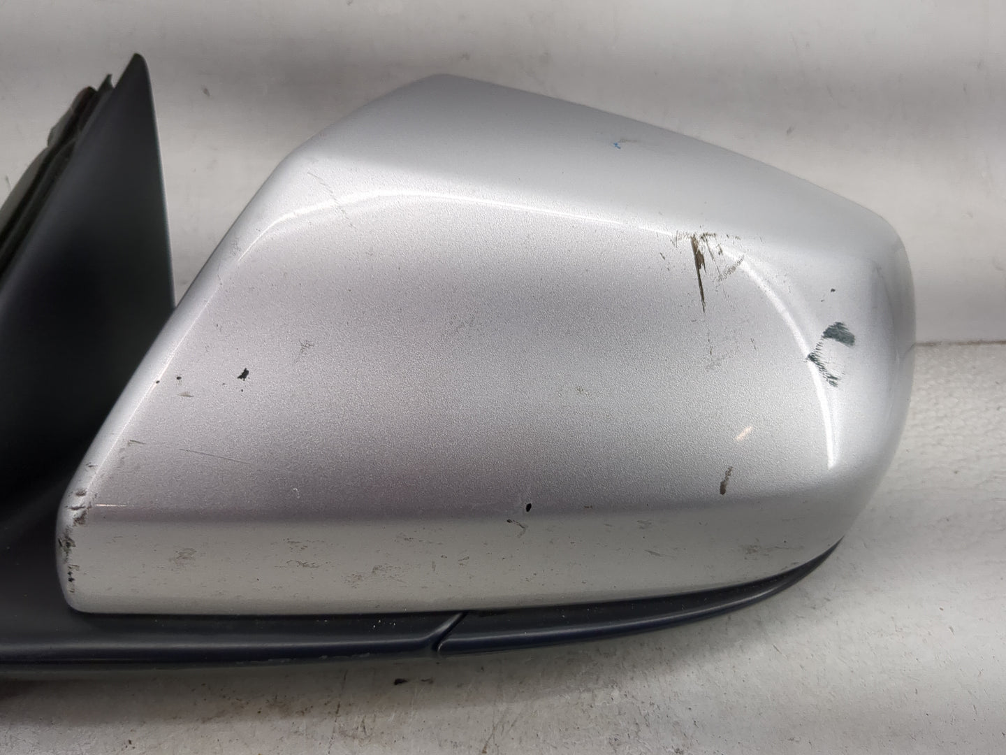 2014-2018 Cadillac Ats Driver Side View Mirror - Left Door Mirror OEM Used - Oemusedautoparts1.com