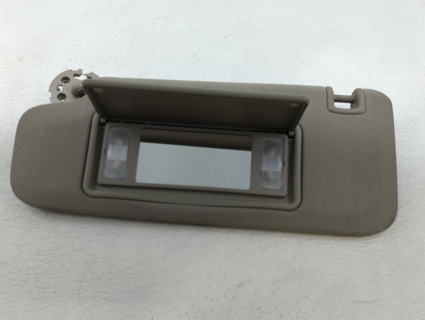 2014-2018 Cadillac Ats Sun Visor Shade Replacement Driver Left Mirror Fits Fits 2014 2015 2016 2017 2018 2019 OEM Used Auto 