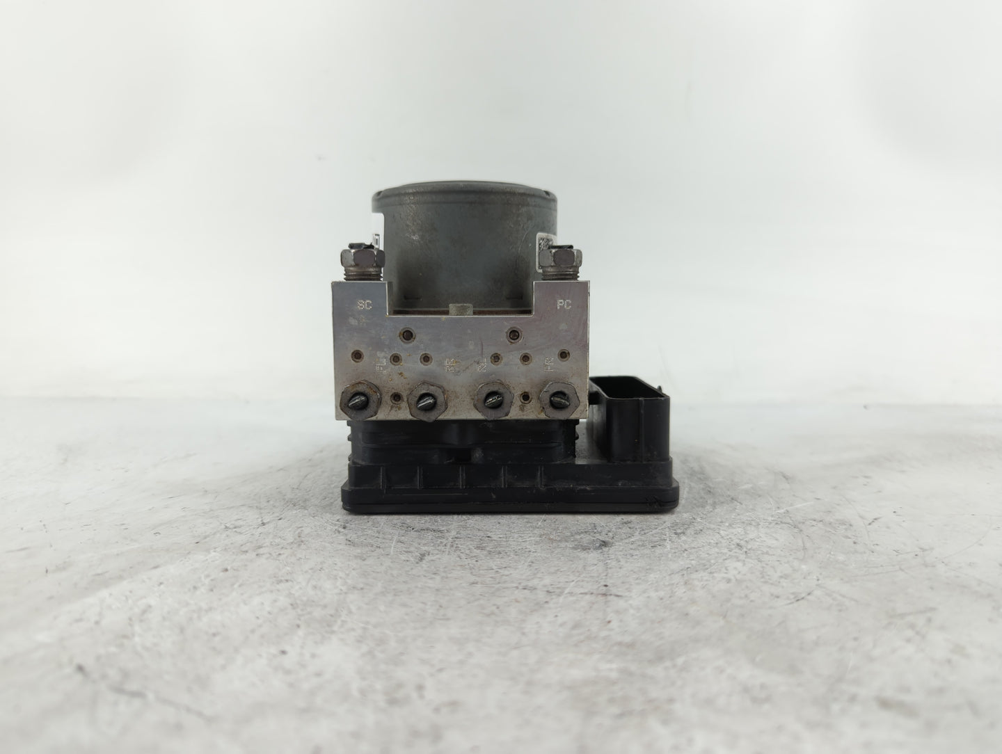 2017-2018 Cadillac Ats ABS Pump Control Module Replacement P/N:84100724 Fits Fits 2017 2018 OEM Used Auto Parts - Oemusedaut