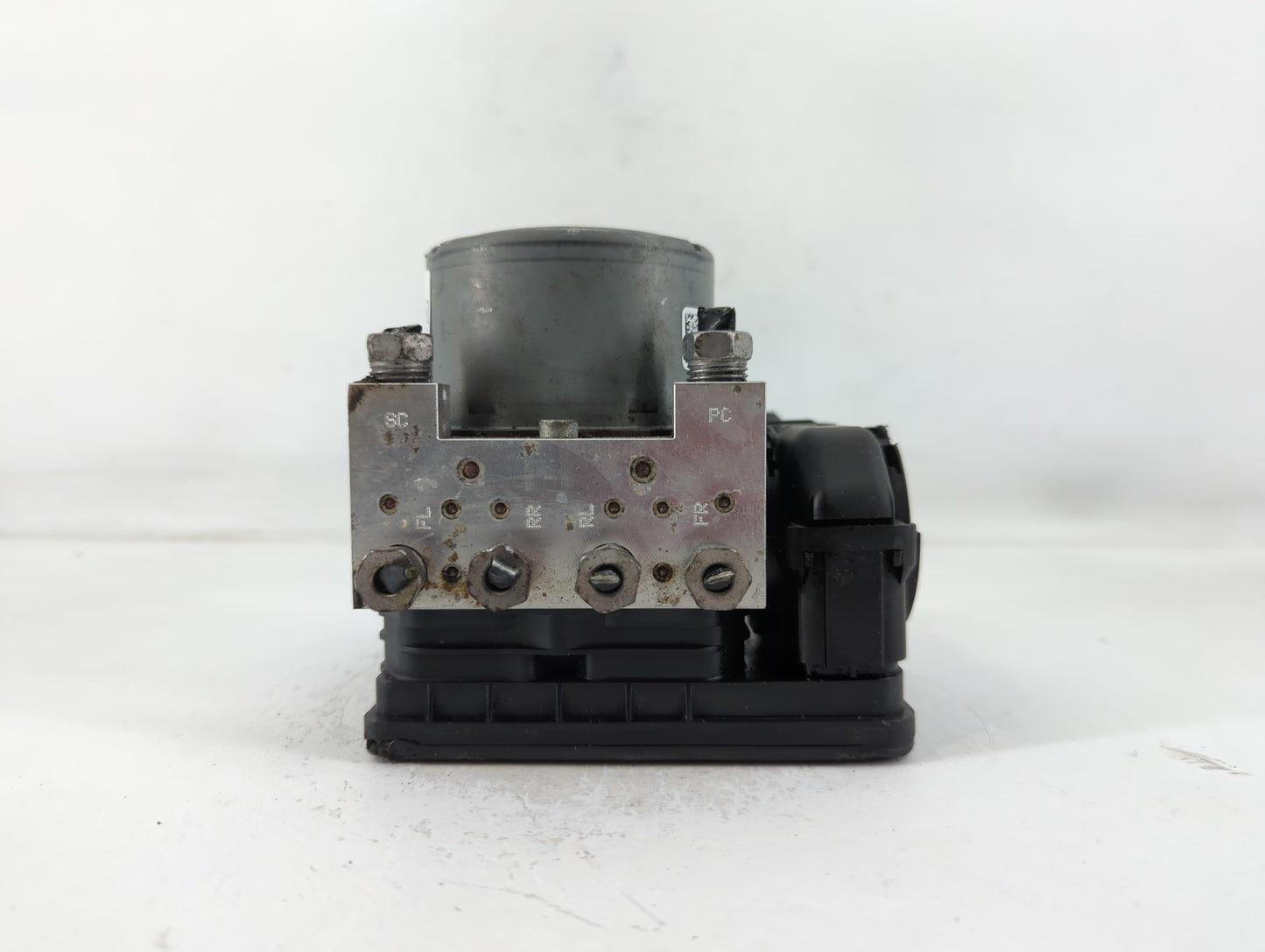 2017-2018 Cadillac Ats ABS Pump Control Module Replacement P/N:84100724 Fits Fits 2017 2018 OEM Used Auto Parts - Oemusedaut