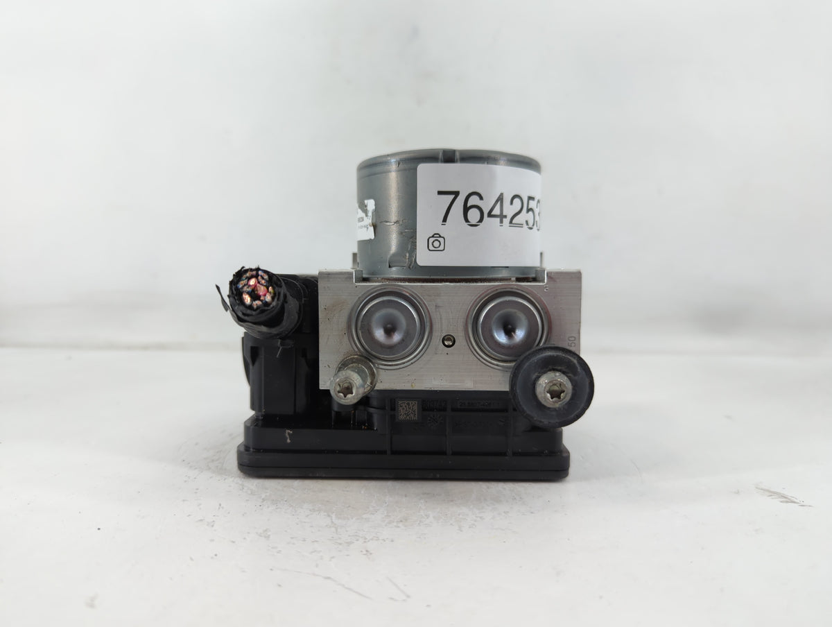 2017-2018 Cadillac Ats Anti-Lock Brake ABS Pump Module Actuator OEM P/N:84100724 Fits Fits 2017 2018 OEM Used Auto Parts - O