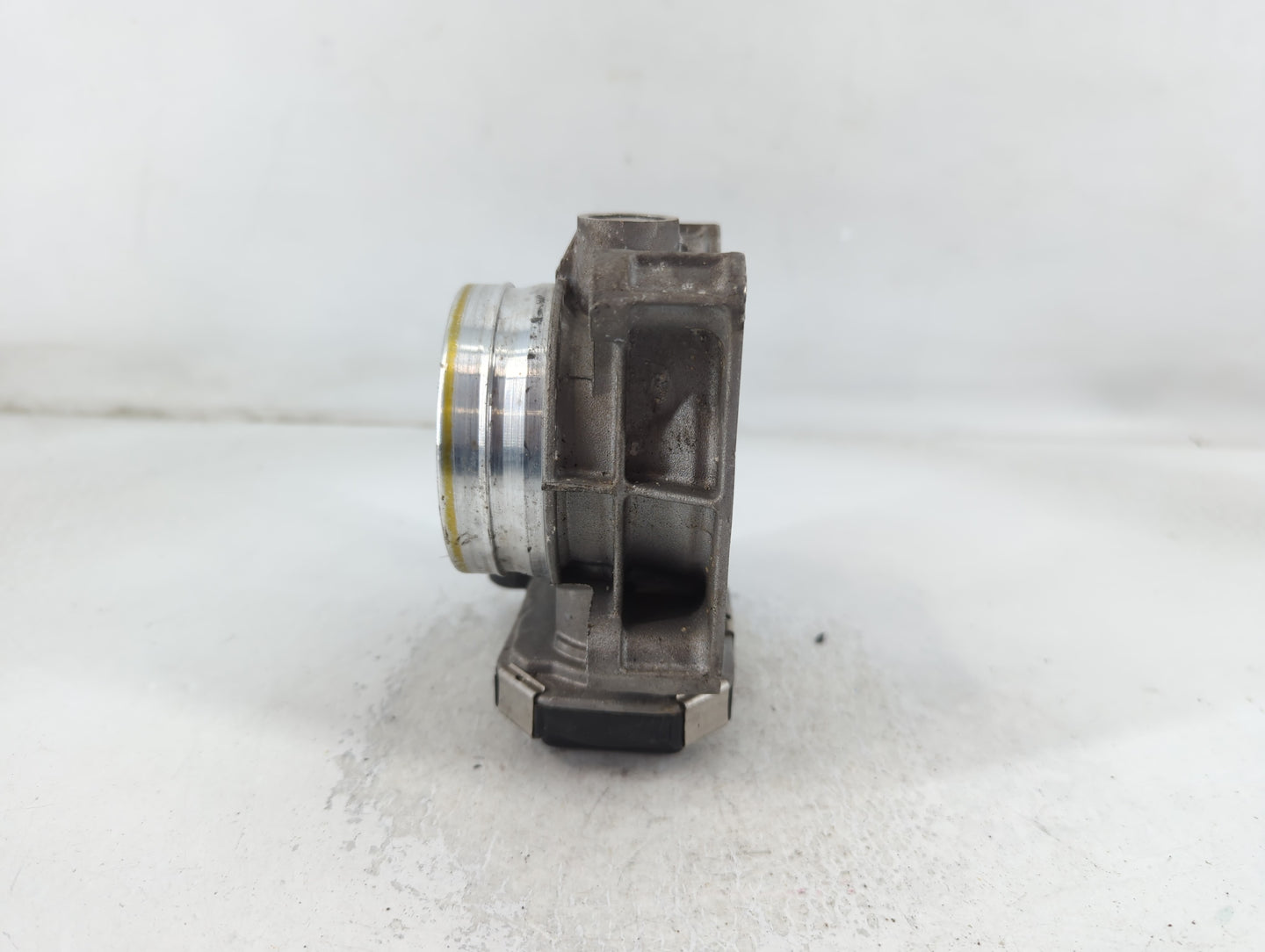 2013-2018 Cadillac Ats Throttle Body P/N:12670837AA Fits Fits 2013 2014 2015 2016 2017 2018 2019 2020 2021 OEM Used Auto Par
