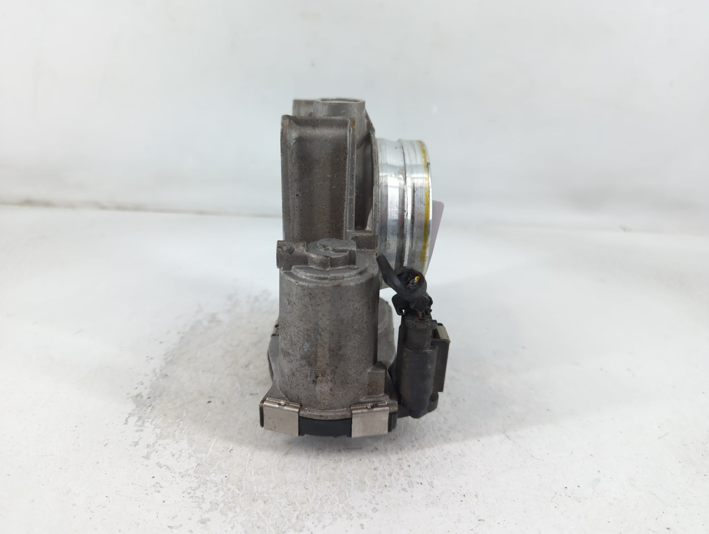 2013-2018 Cadillac Ats Throttle Body P/N:12670837AA Fits Fits 2013 2014 2015 2016 2017 2018 2019 2020 2021 OEM Used Auto Par