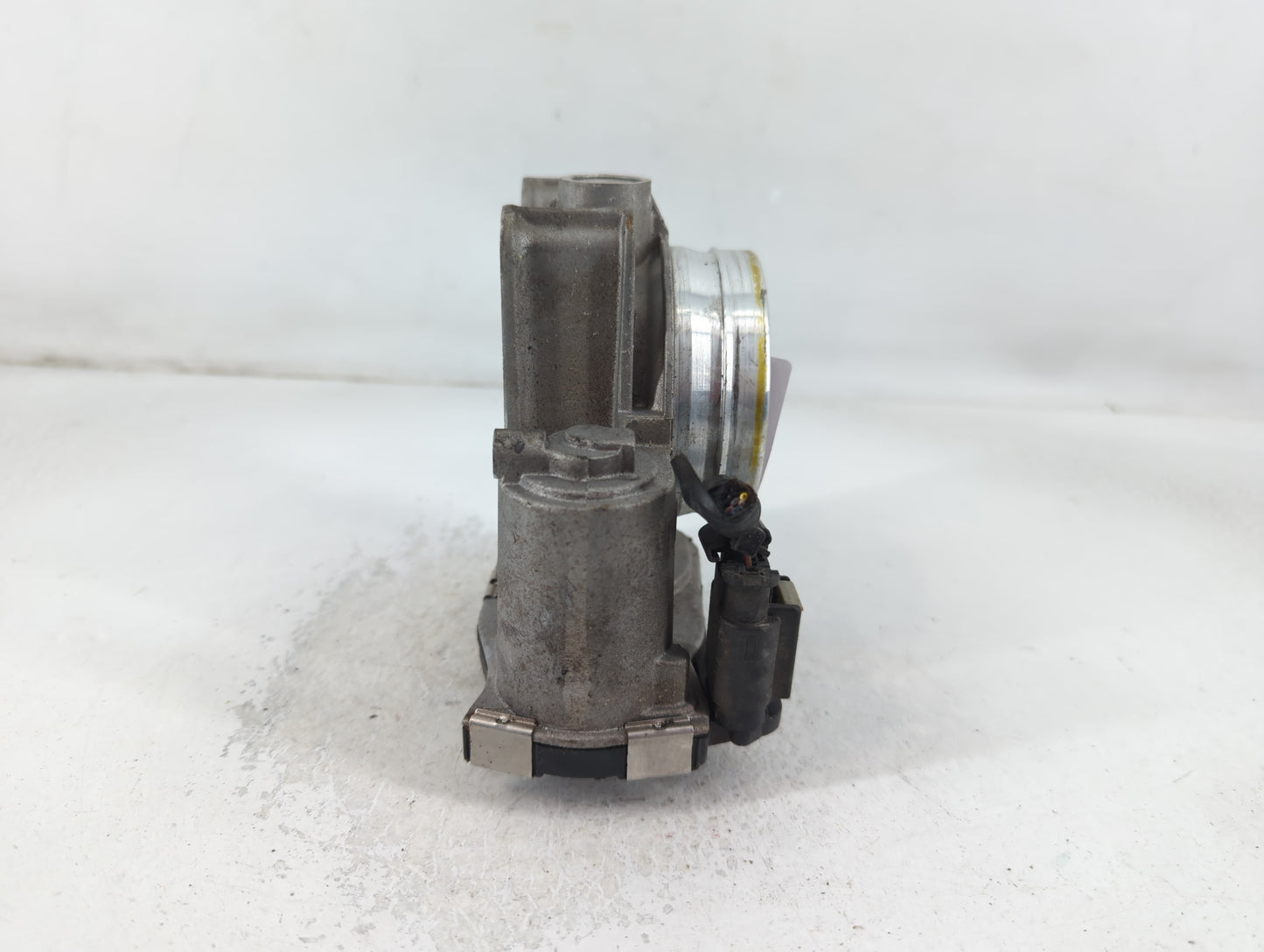 2013-2018 Cadillac Ats Throttle Body P/N:12670837AA Fits Fits 2013 2014 2015 2016 2017 2018 2019 2020 2021 OEM Used Auto Par