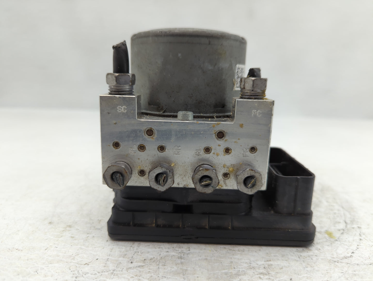 2017-2018 Cadillac Ats ABS Pump Control Module Replacement P/N:84100724 Fits Fits 2017 2018 OEM Used Auto Parts - Oemusedaut