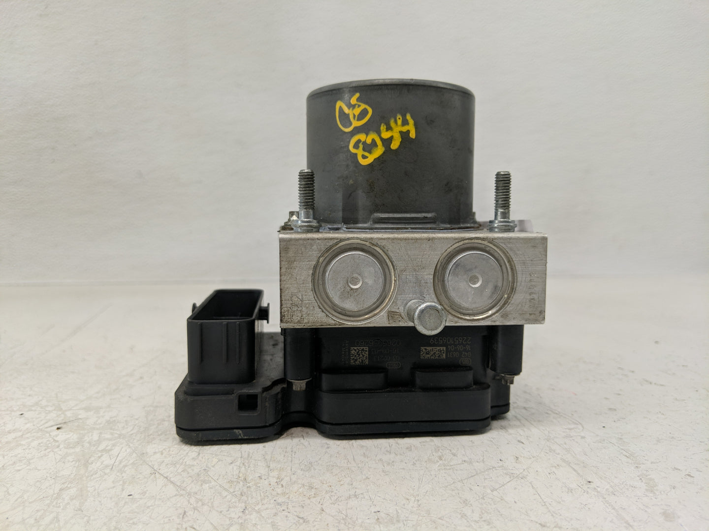 2016-2017 Cadillac Ct6 ABS Pump Control Module Replacement P/N:84085906 Fits Fits 2016 2017 OEM Used Auto Parts - Oemusedaut