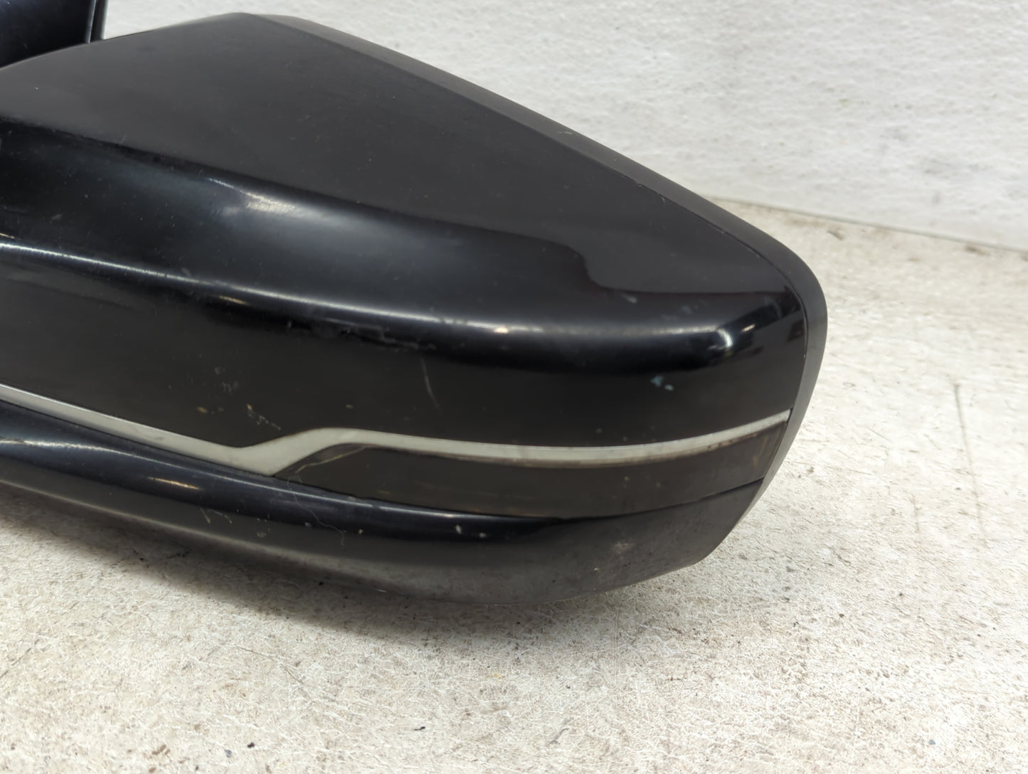 2016-2018 Cadillac Ct6 Driver Side View Mirror - Left Door Mirror OEM Used - Oemusedautoparts1.com