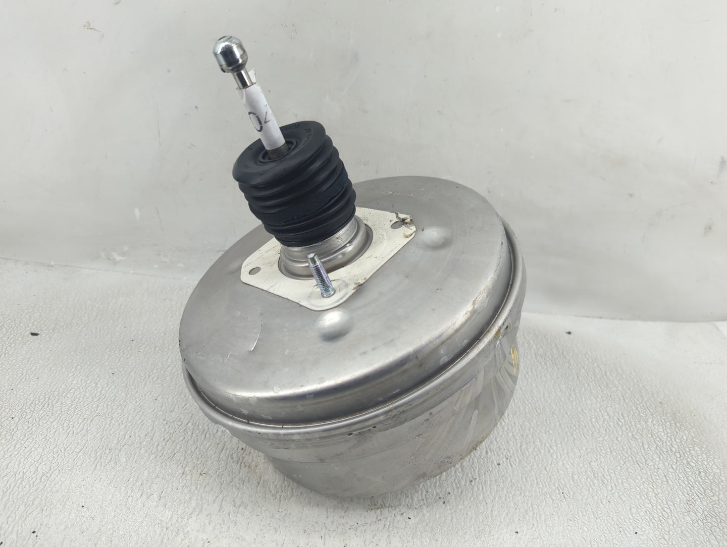 2014-2016 Cadillac Cts Power Brake Booster Oem - Oemusedautoparts1.com