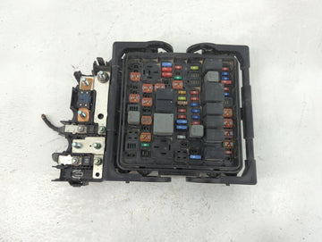 2017-2019 Cadillac Cts Fusebox Fuse Box Panel Relay Module P/N:84014012 Fits Fits 2017 2018 2019 OEM Used Auto Parts - Oemus