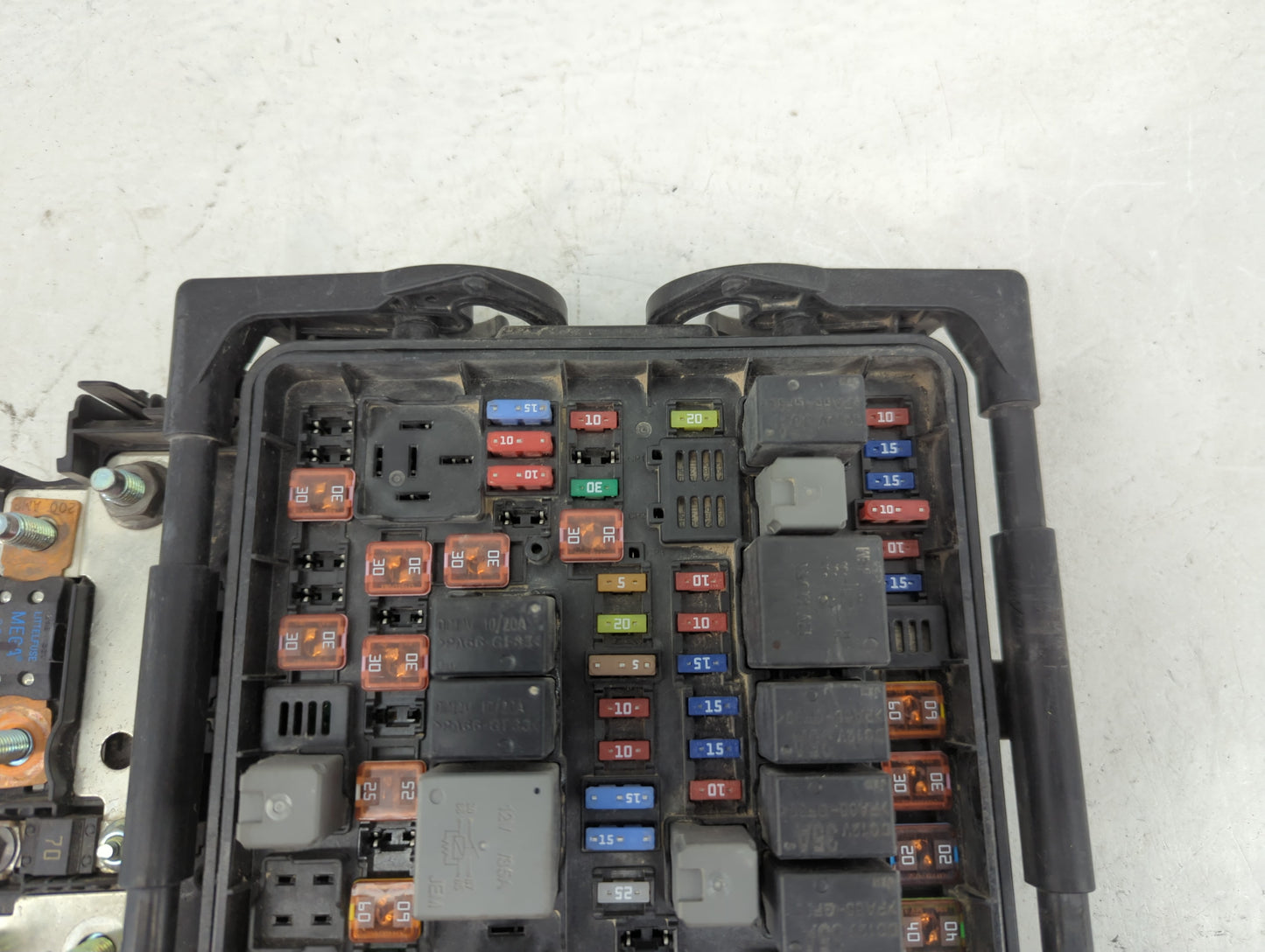 2017-2019 Cadillac Cts Fusebox Fuse Box Panel Relay Module P/N:84014012 Fits Fits 2017 2018 2019 OEM Used Auto Parts - Oemus