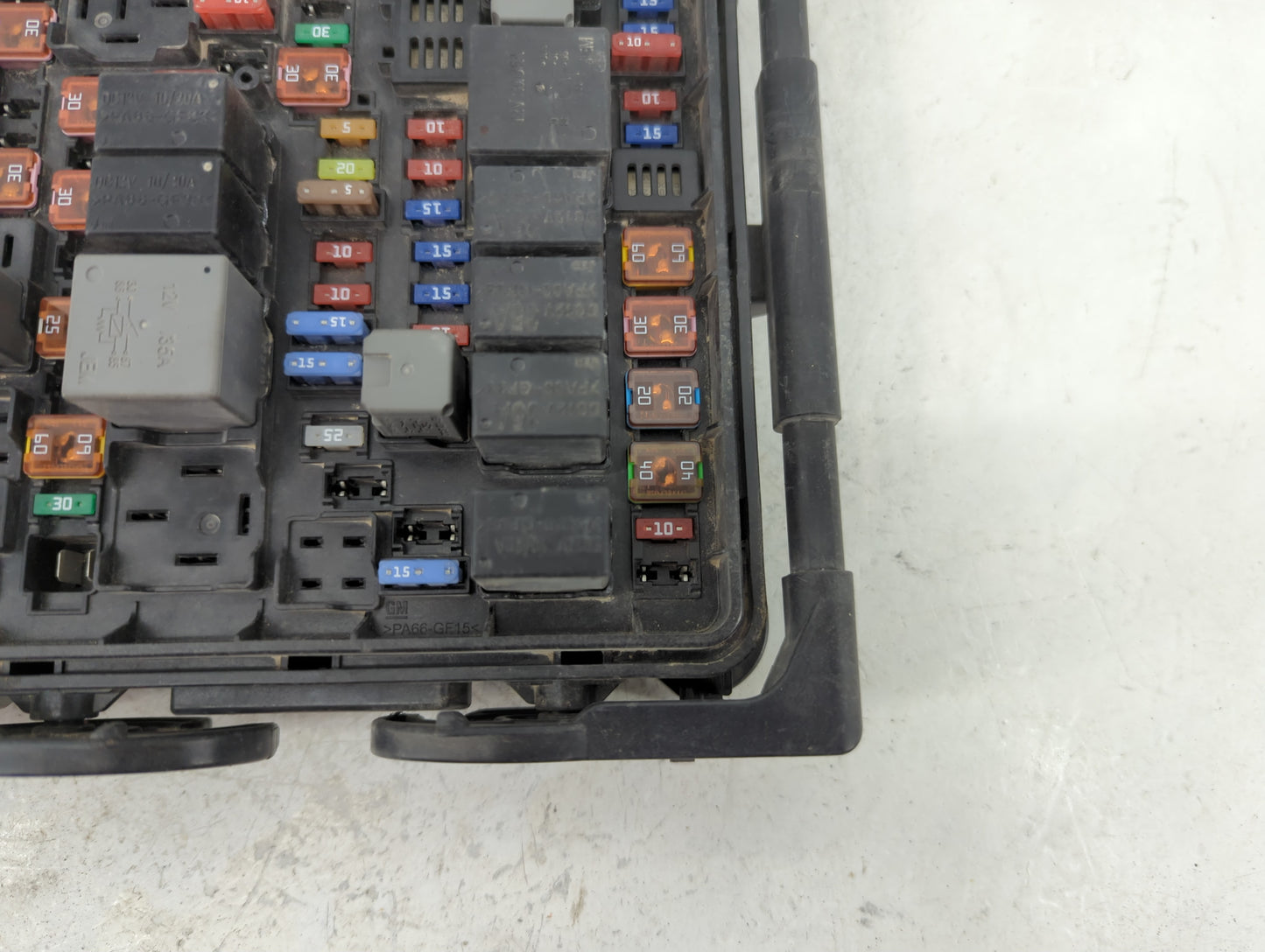 2017-2019 Cadillac Cts Fusebox Fuse Box Panel Relay Module P/N:84014012 Fits Fits 2017 2018 2019 OEM Used Auto Parts - Oemus