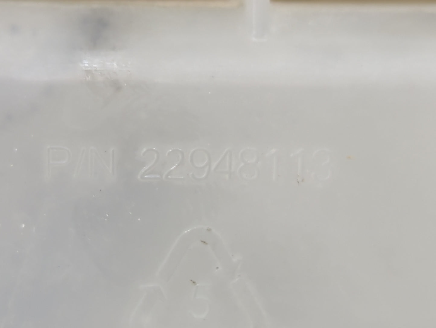 2014-2019 Cadillac Cts Radiator Coolant Overflow Expansion Tank Bottle - Oemusedautoparts1.com