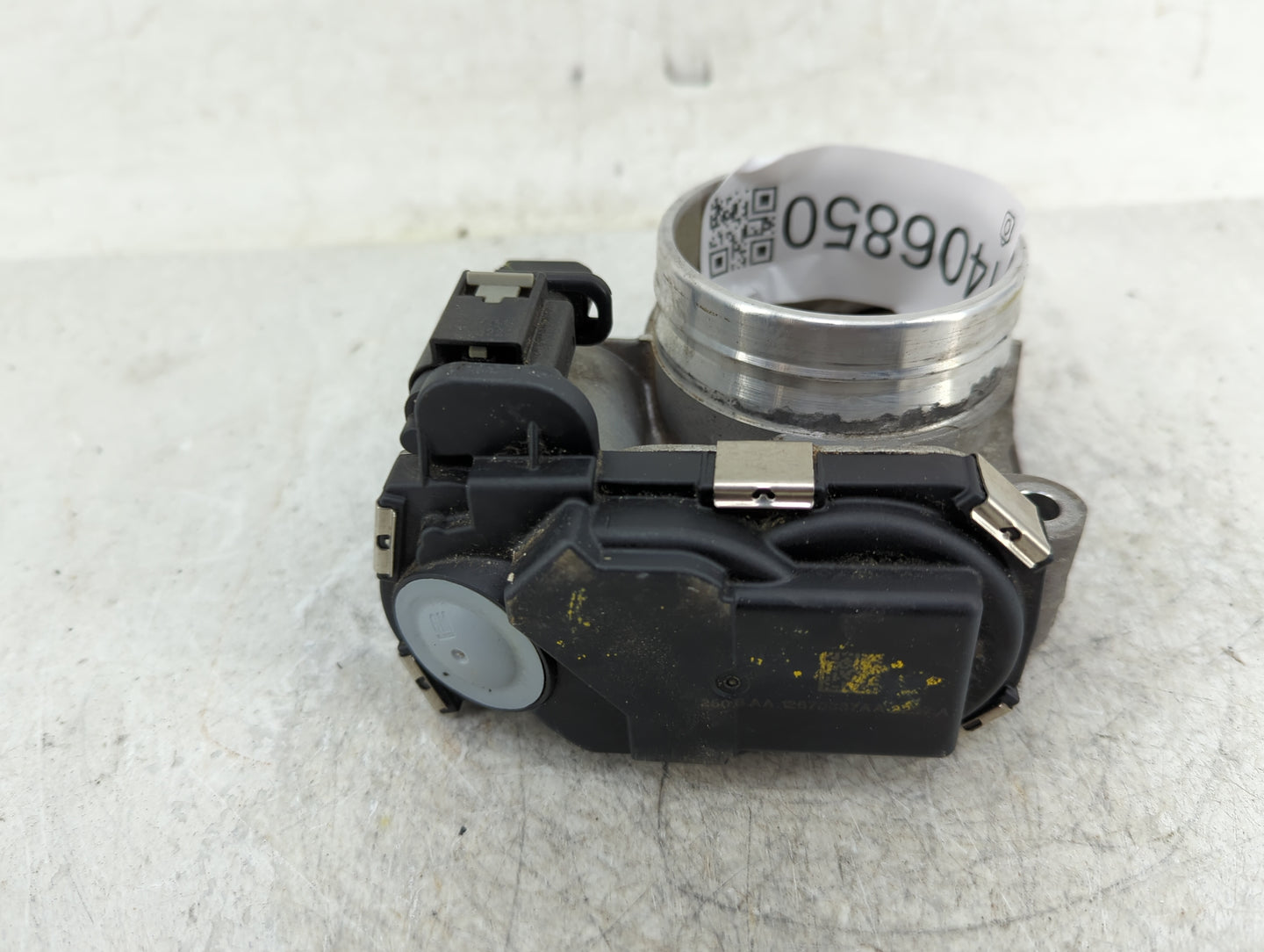 2014-2019 Cadillac Cts Throttle Body P/N:12670837AA Fits Fits 2013 2014 2015 2016 2017 2018 2019 2020 2021 OEM Used Auto Par
