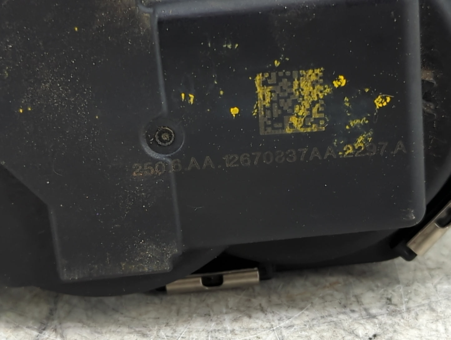 2014-2019 Cadillac Cts Throttle Body P/N:12670837AA Fits Fits 2013 2014 2015 2016 2017 2018 2019 2020 2021 OEM Used Auto Par
